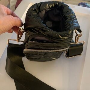 Wonderful Black Crossbody Hydro Bag w/Gold Accents. Holds water bottle & more!